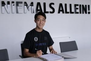 官方：19岁日本中场碇明日麻租借加盟汉诺威，将为U23梯队效力