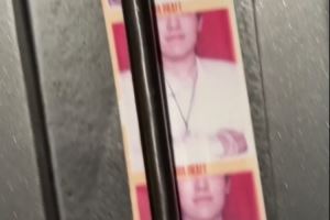 😂个子太高！杨瀚森选秀大会拍大头贴 出来的照片没有眼睛